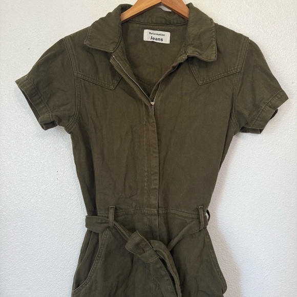 REFORMATION Kenny Army Green Boiler Jumpsuit Size: 4 - Picture 5 of 11